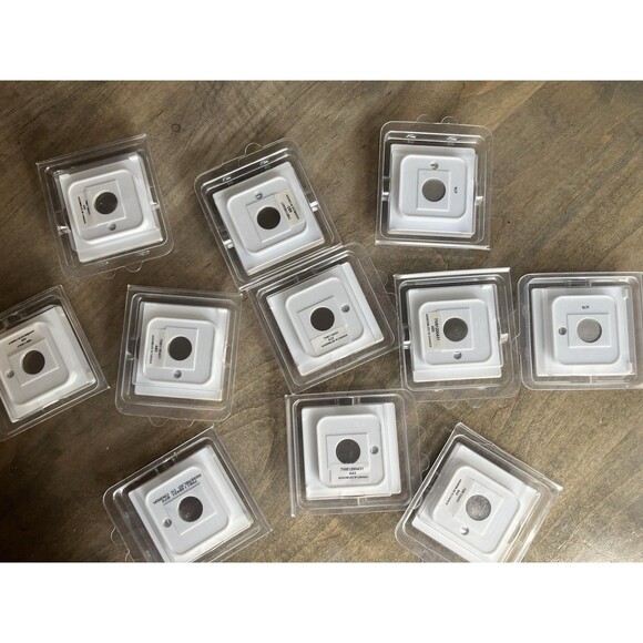 CLINIQUE Even Better Compact Makeup Refill #15 Beige - Picture 2 of 3